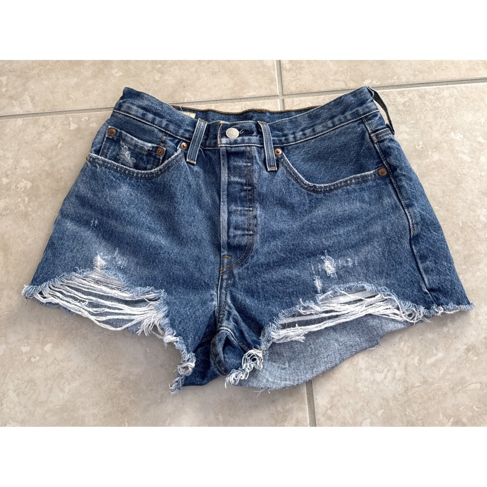 Levi's Denim Shorts Women Sz 26 Blue 501 Button Fly High Rise Cutoff 2" Inseam